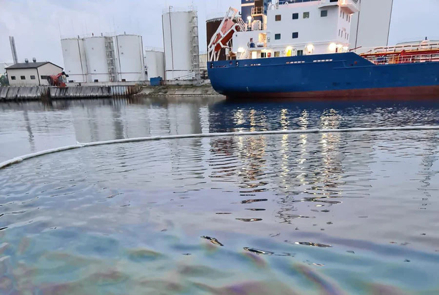 Spill Bully Interlocking Absorbent Boom (4 Pack)